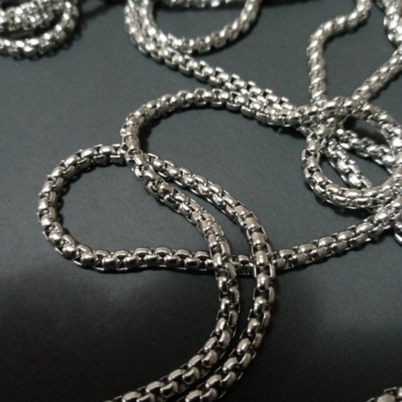 12 Pack New 27" Stainless Steel Corn Unisex Chains - Picture 5 of 5